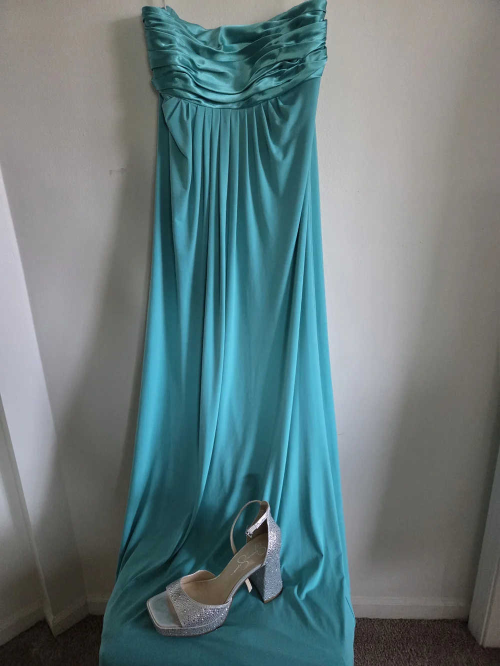 silver bridesmaid dresses david's bridal David's Bridal Return Policy Online BRIDAL Strapless Maxi Dress Tiffany Blue Size 10 Bridesmaid Formal Prom Size:XL 12-14 3D crochet Free Shipping Sparkly Velvet Grey